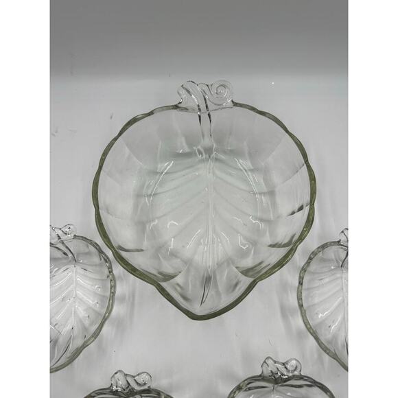 Vintage Clear Glass Leaf Shape Serving Bowl with 4 Side Bowls Dishes - Picture 3 of 3